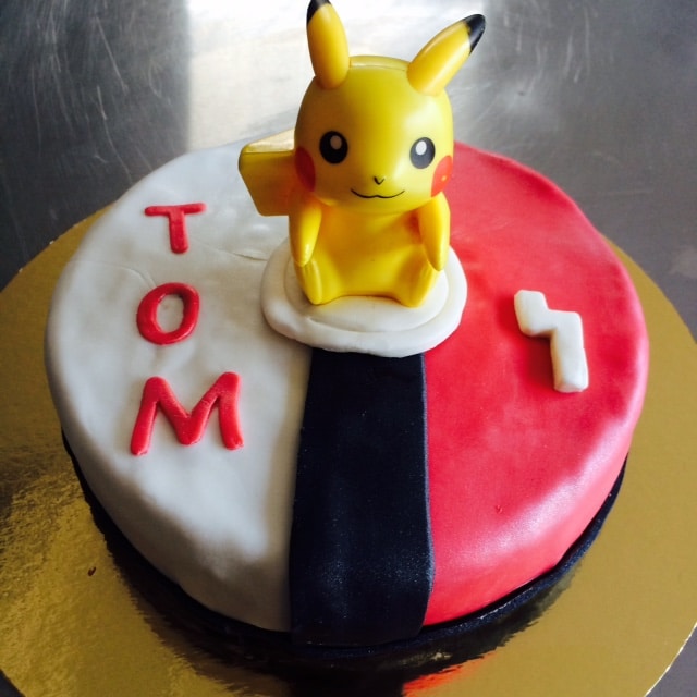Gâteau Pokémon - Cake design, Pâte à sucre - Les Délices de Mary