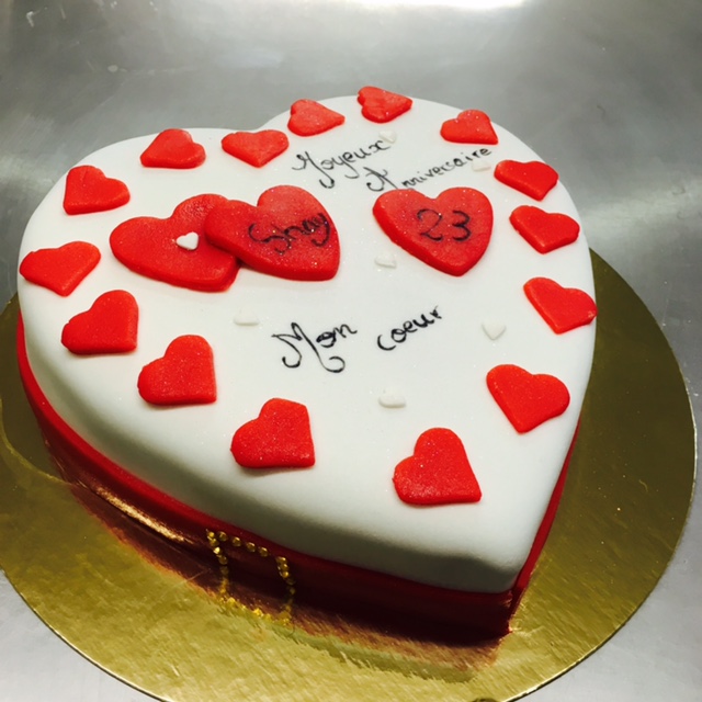 Gâteau coeur - Cake design, Pâte à sucre - Les Délices de Mary